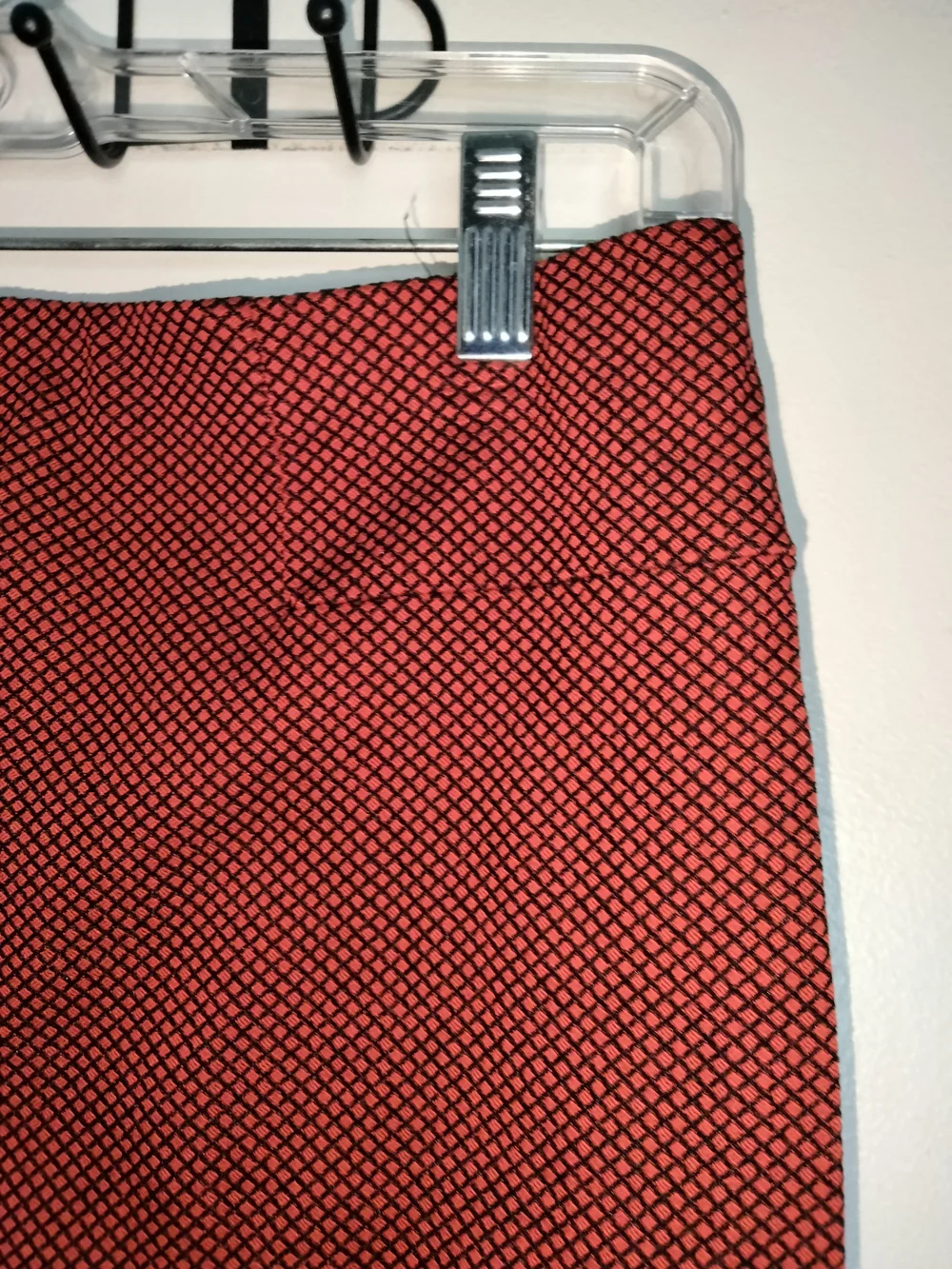 New York & Company streamlined pencil